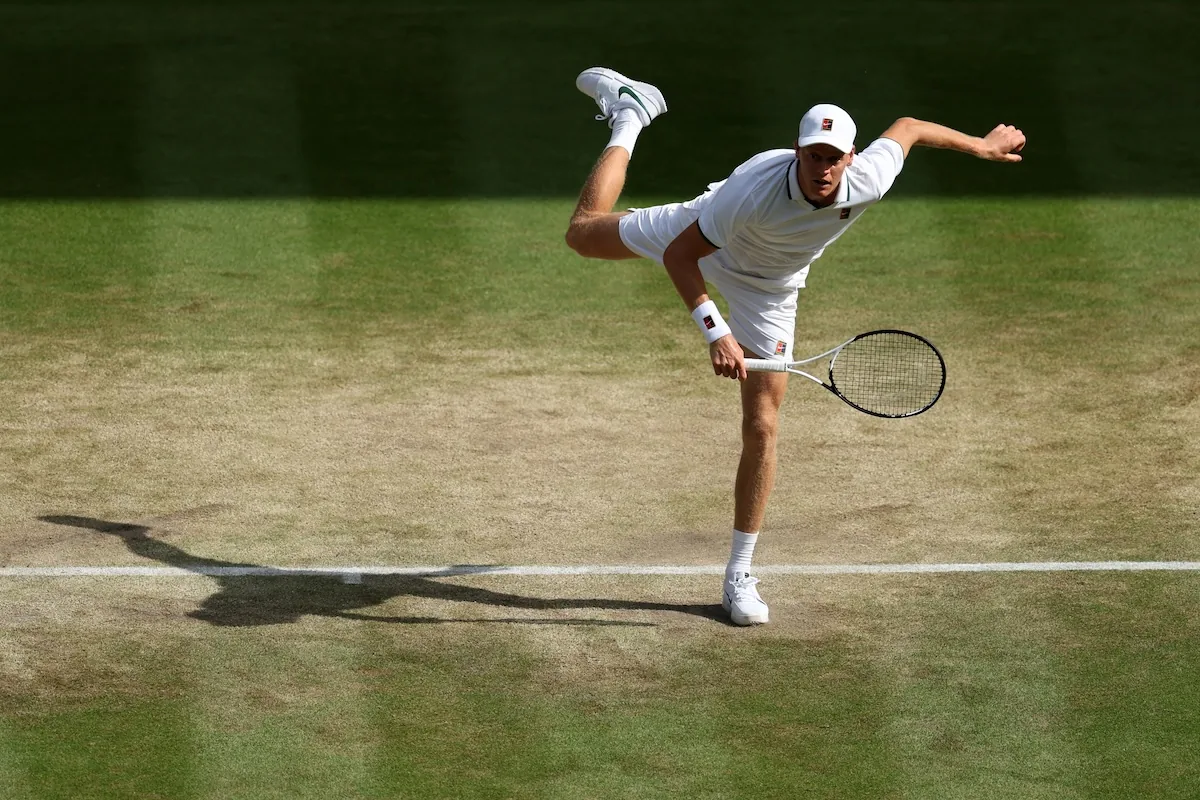 Wimbledon: Djokovic battuto, Sinner torna in finale e trova Zverev