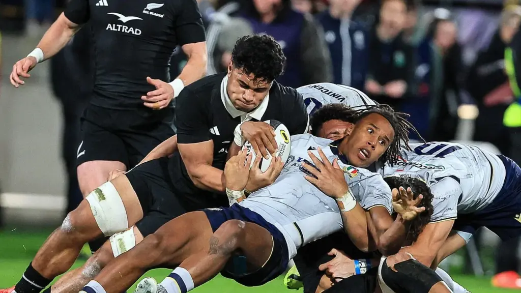 L’Italia sogna un tempo a Wellington: poi arrivano gli All Blacks, finisce 47-17 - la Repubblica